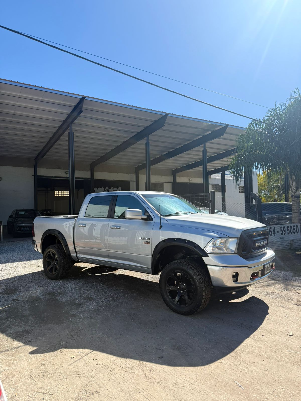 RAM - RAM 1.500 5.7 V8 LARAMIE 4X4 AT  - Automático   - 2014